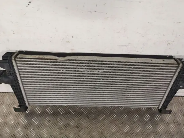 Intercooler Opel Zafira C OEM 2794A8135 - Usado image 3