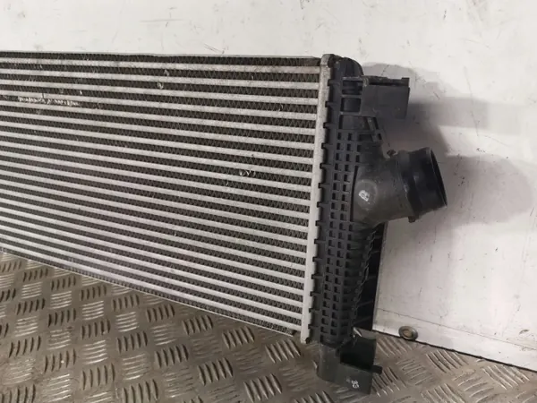 Intercooler Opel Zafira C OEM 2794A8135 - Usado image 4