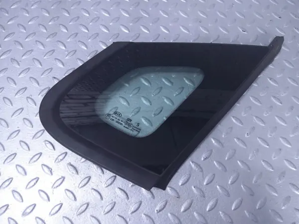 Taka-oikea sivulasi OEM 87820D4010 Kia Optima image 2