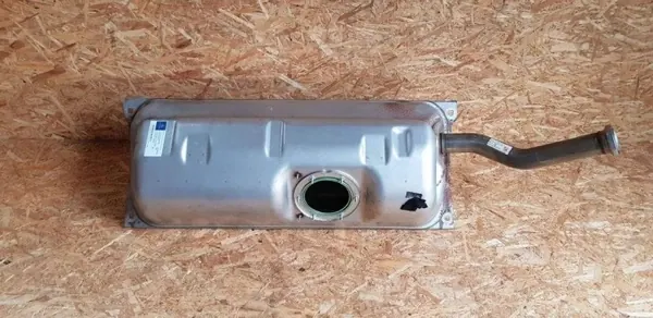 Tanque de combustível Mercedes-Benz OEM A1724700220 - Usado image 2