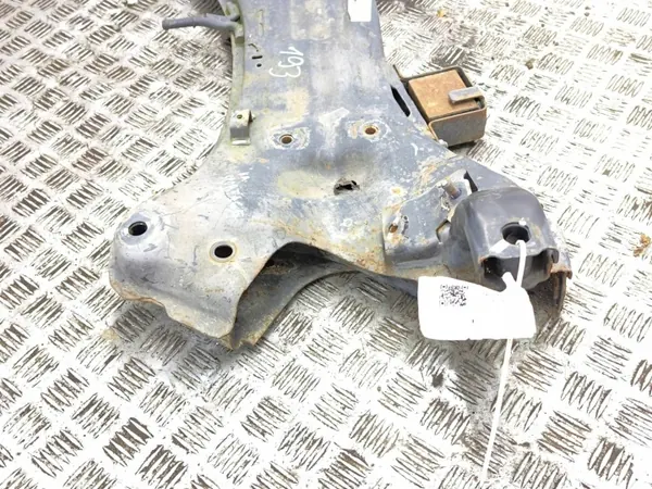 KIA Sportage 2013 Etuapukehys OEM AMD149641 image 5