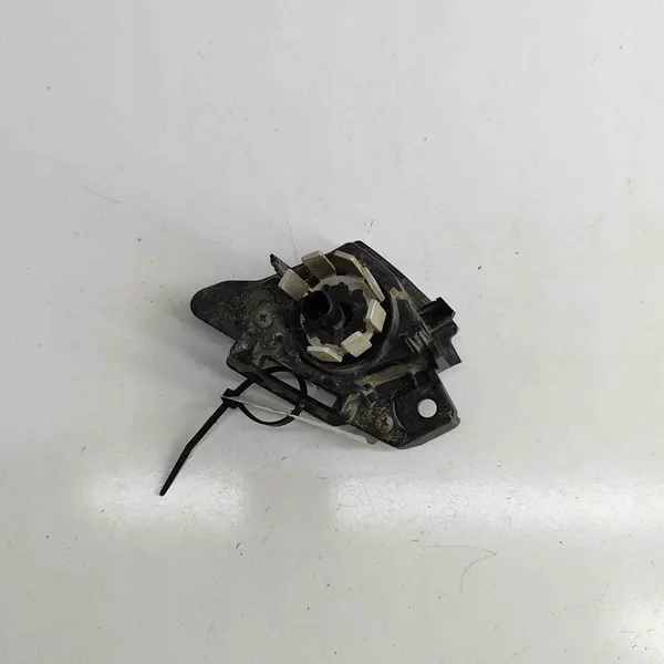 Luz de ré esquerda Lexus UX 81681-76010 image 5