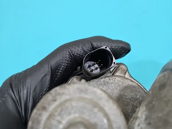 Corpo de borboleta VW Polo V 6R 09- OEM 03C133062T image 5