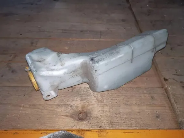 Réservoir de liquide de refroidissement Subaru Outback 2018 image 2