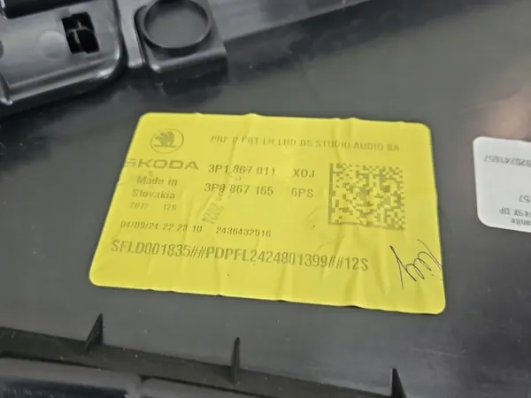 OEM IMPRK1562682 Garniture Porte Avant Gauche Skoda Superb IV image 5
