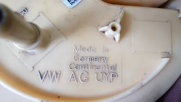 Bomba de Combustível PASSAT B6 2.0 TDI 3C0919050AA image 7