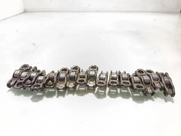 2014 Mercedes-Benz CLA C117 W117 Alavanca de válvula ARA268811 image 1