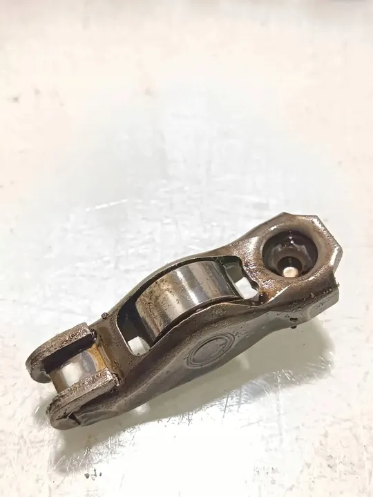 2014 Mercedes-Benz CLA C117 W117 Alavanca de válvula ARA268811 image 3