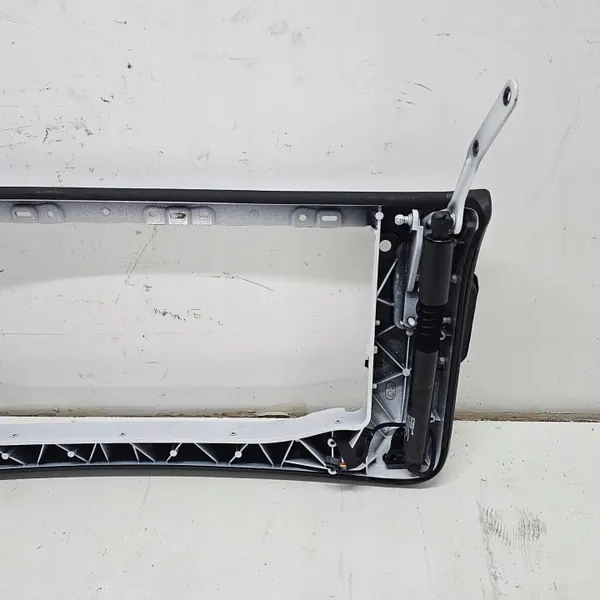 Marco Puerta Trasera Derecha Tesla Model X Plaid OEM 1028783-00 image 9
