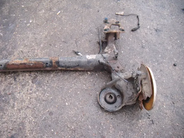 OEM LUK926 Hinterachsschwinge für Peugeot Partner II image 4