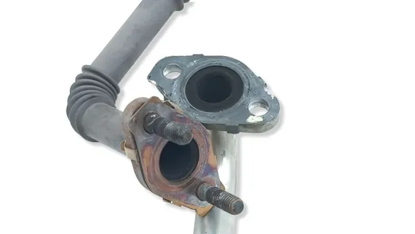 Tuyau EGR Hyundai OEM AMD230331 - Occasion image 5