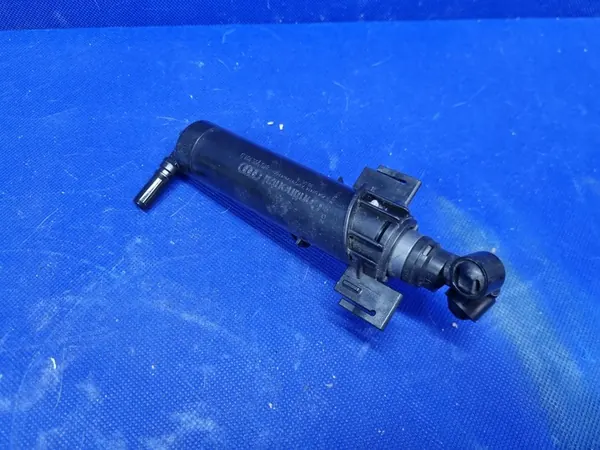 AUDI A5 8T Linker Koplampenreiniger OEM 8T0955101D image 2