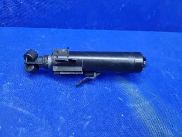 AUDI A5 8T Linker Koplampenreiniger OEM 8T0955101D image 4