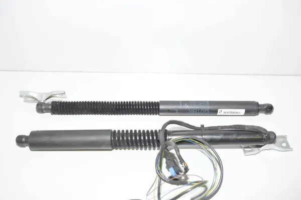 OEM 51247397322 BMW X3 G01/F97 kofferbakopener set image 3
