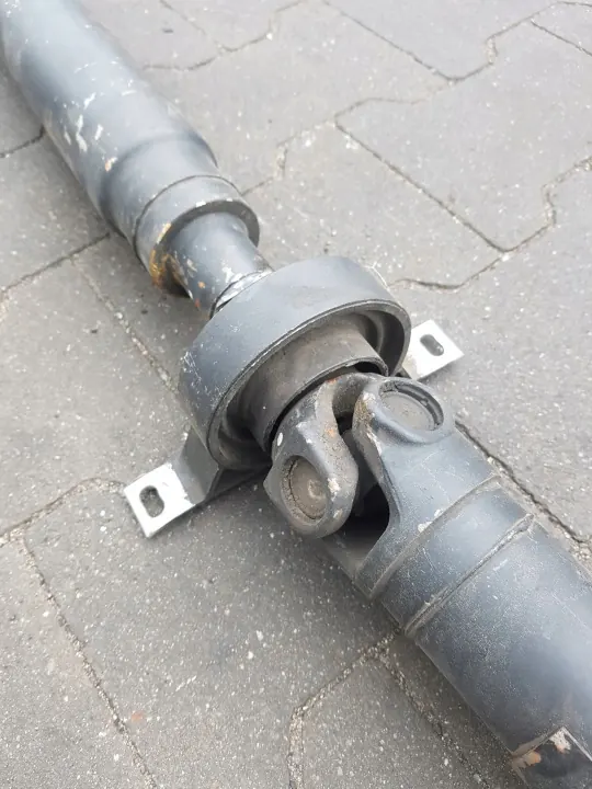 BMW E46 2.0 D Drivaxel OEM 123XXX image 4