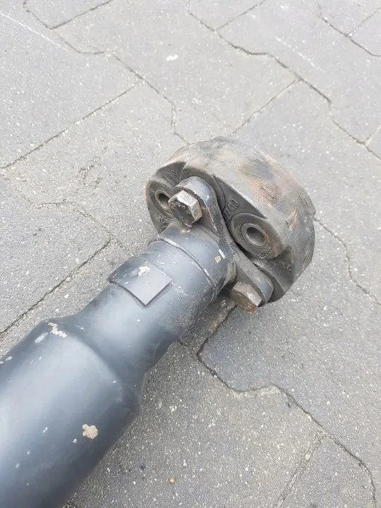 BMW E46 2.0 D Drivaxel OEM 123XXX image 5