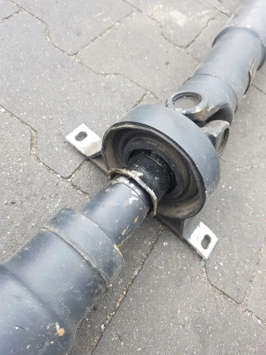 BMW E46 2.0 D Drivaxel OEM 123XXX image 6