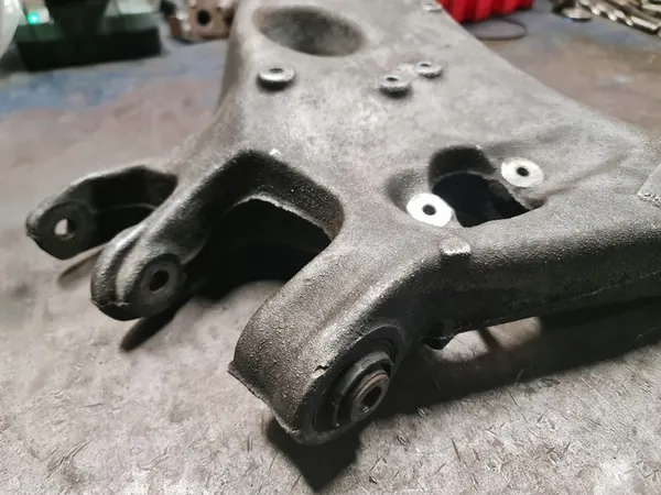 Braccio di controllo posteriore Audi A4 B7 OEM 8E0505312AE image 5