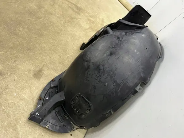 VW Touran II Front Left Wheel Arch 5TA805911D image 9