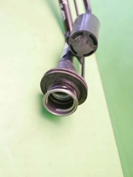 Bouchon de remplissage OEM 68164509AA pour Fiat Freemont image 3