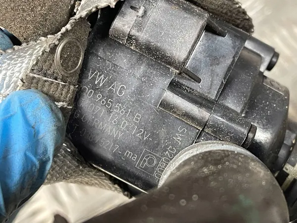 Vattenpump Audi A4 8K 5Q0965561B image 7