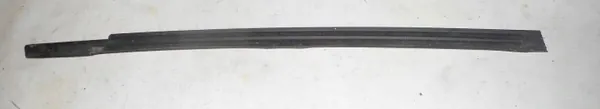 Opel Mokka A 12- Rechter achter schraapdichting OEM 94521890 image 4