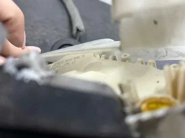 Audi OE 4H1837885 Ulko-Ovi Kahva image 2