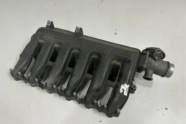 Intake Manifold BMW 5 (E60) 2004 image 3