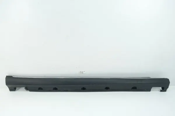 Capa de degrau lateral direita OEM A1666900640 Mercedes GL X166 image 2
