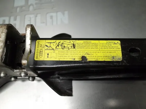 Audi A4 B8 Dompelkrik OEM 8K0011031G - Gebruikt image 3