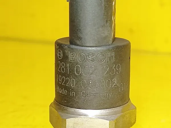 Sensor pressão combustível OEM DRC101124 Mercedes W203 image 3