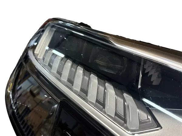 AUDI Q8 4M FARÓIS MATRIX image 10