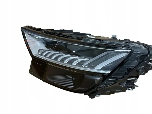 AUDI Q8 4M FARÓIS MATRIX image 3