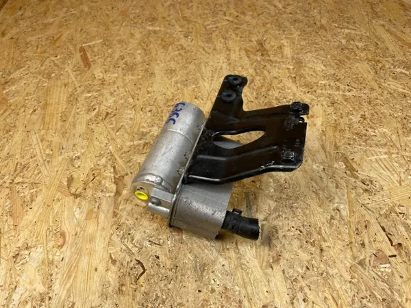 Sécheur de condenseur A/C OEM 4M0816413A pour Audi Q8 e-tron image 3