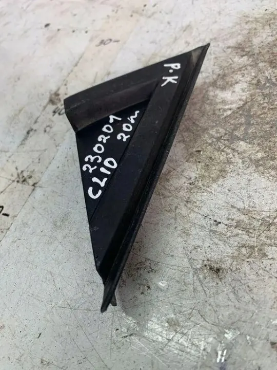 Extremidade do para-lamas Renault OEM 638758507 - Usado image 3