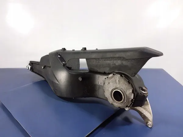 Bakgaffel OEM 52110-MFNA Honda CB1000R image 5