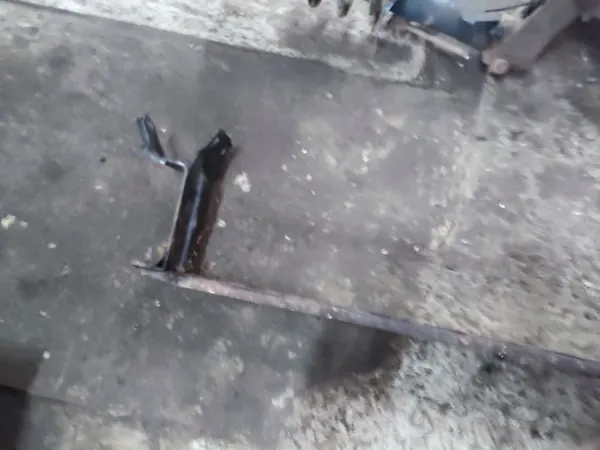 Volvo S60 Etujäähdyttimen Kiinnike OEM image 4