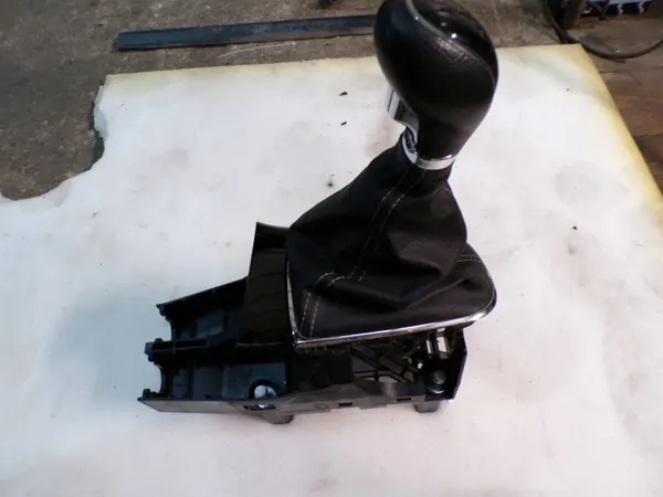 Levier de vitesse Opel Mokka X OEM 25200323 - Occasion image 2