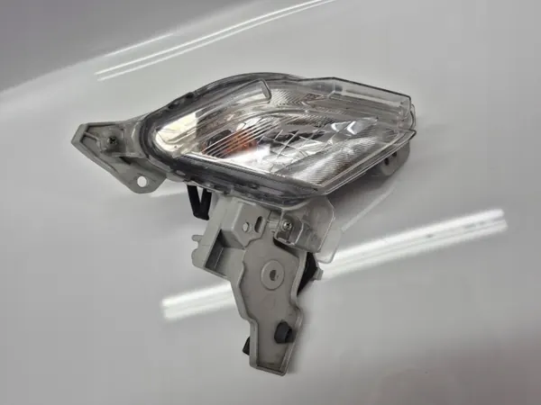 DB2R51350 Mazda CX-3 Höger Framlykta Blinkers image 2