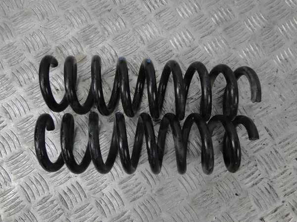 BMW F30 LIFT 320D TOURING Molas Traseira image 2