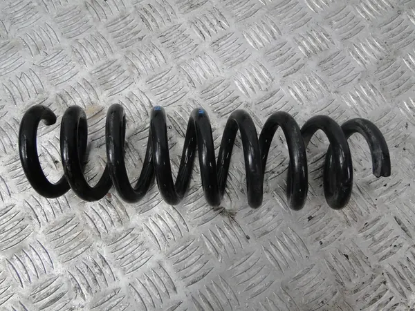 BMW F30 LIFT 320D TOURING Molas Traseira image 3