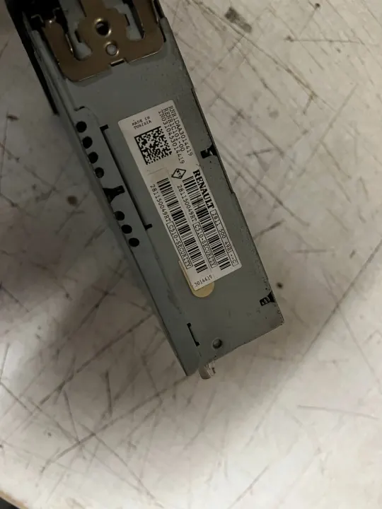 Radio OEM 281150049r para Renault Master 2.3 Movano B image 3