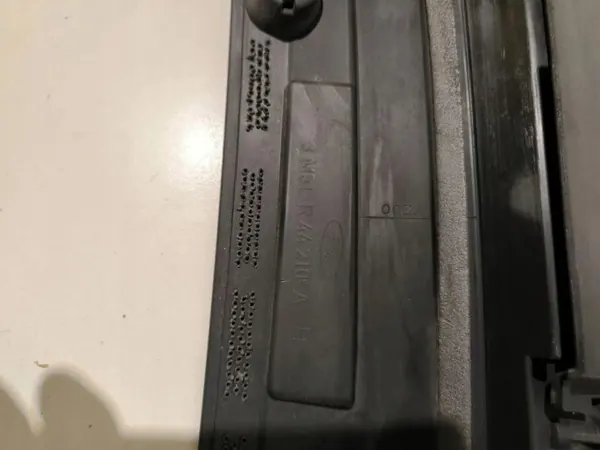 Spoiler luneta trasera Ford OE OEM 3M51R44210A image 2