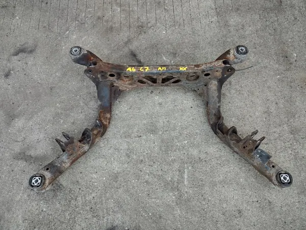 OEM 4G0505235P Barra Trasera de Remolque Audi A6 C7 image 2