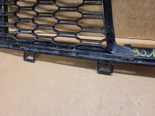 Griglia BMW M1 F40 OEM 51118070941 image 5