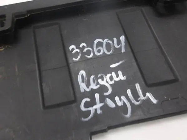 Mercedes-Benz GLK X204 Bakre Stötfångare Steg Pad A2048850011 image 4