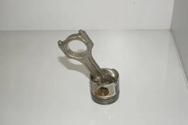 BMW 3 Kolv 2.0L 140kw 2017 OEM 11258571012 image 3