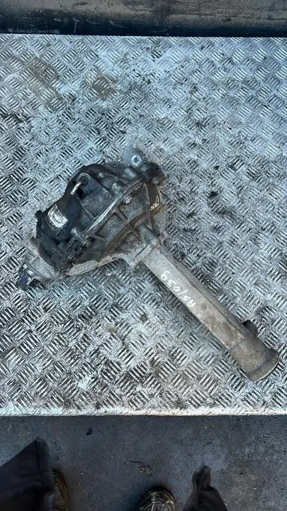 Land Rover OEM HPLA3017AB Framdifferential 3.21 image 6