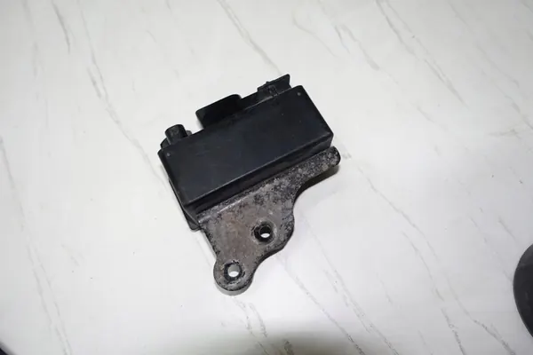 Mercedes Sytytysvastuksen Rela W220 W210 2.7CDI 3.2CDI image 2