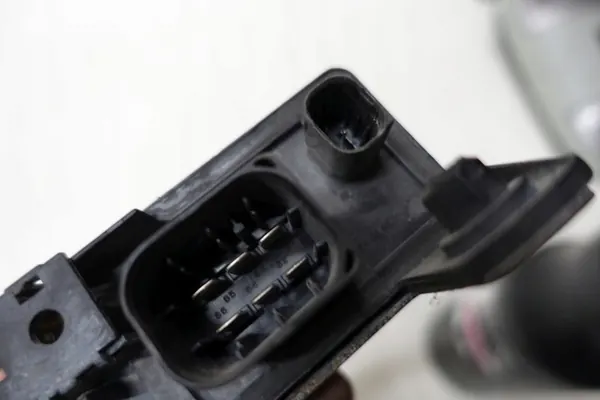 Mercedes Sytytysvastuksen Rela W220 W210 2.7CDI 3.2CDI image 3